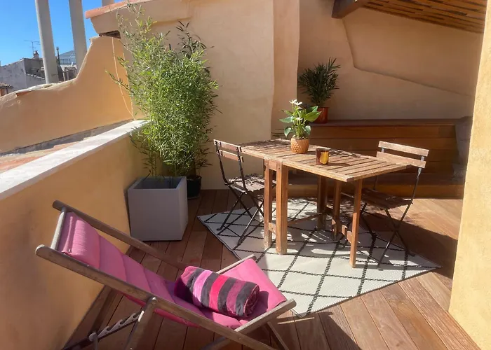 Le Pigeonnier - Un Voyage En Provence